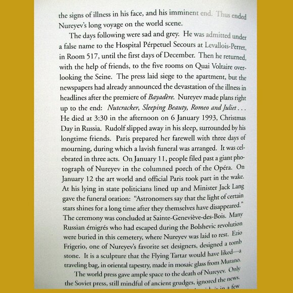 Book: Nureyev, by Valeria Crippa and Ralph Fassey - Picture 12 of 16